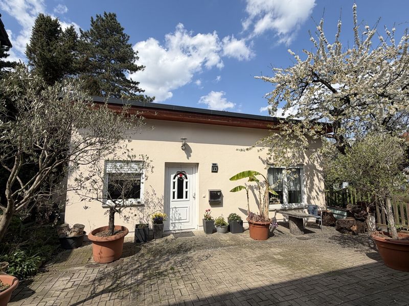 Moderner Bungalow mit schönem Garten in Dresden-Niedersedlitz – BJ 2013|86,9 m² Wfl.| barrierefrei